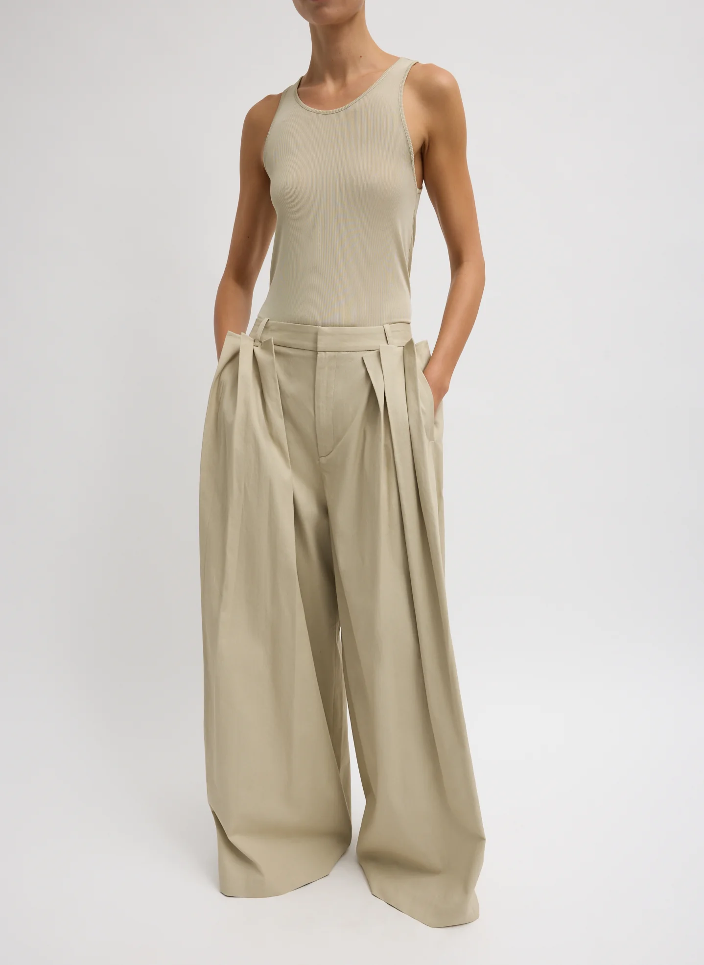 Luxe Spring Twill Tucked Pleated Wide Leg Trouser - Image 3