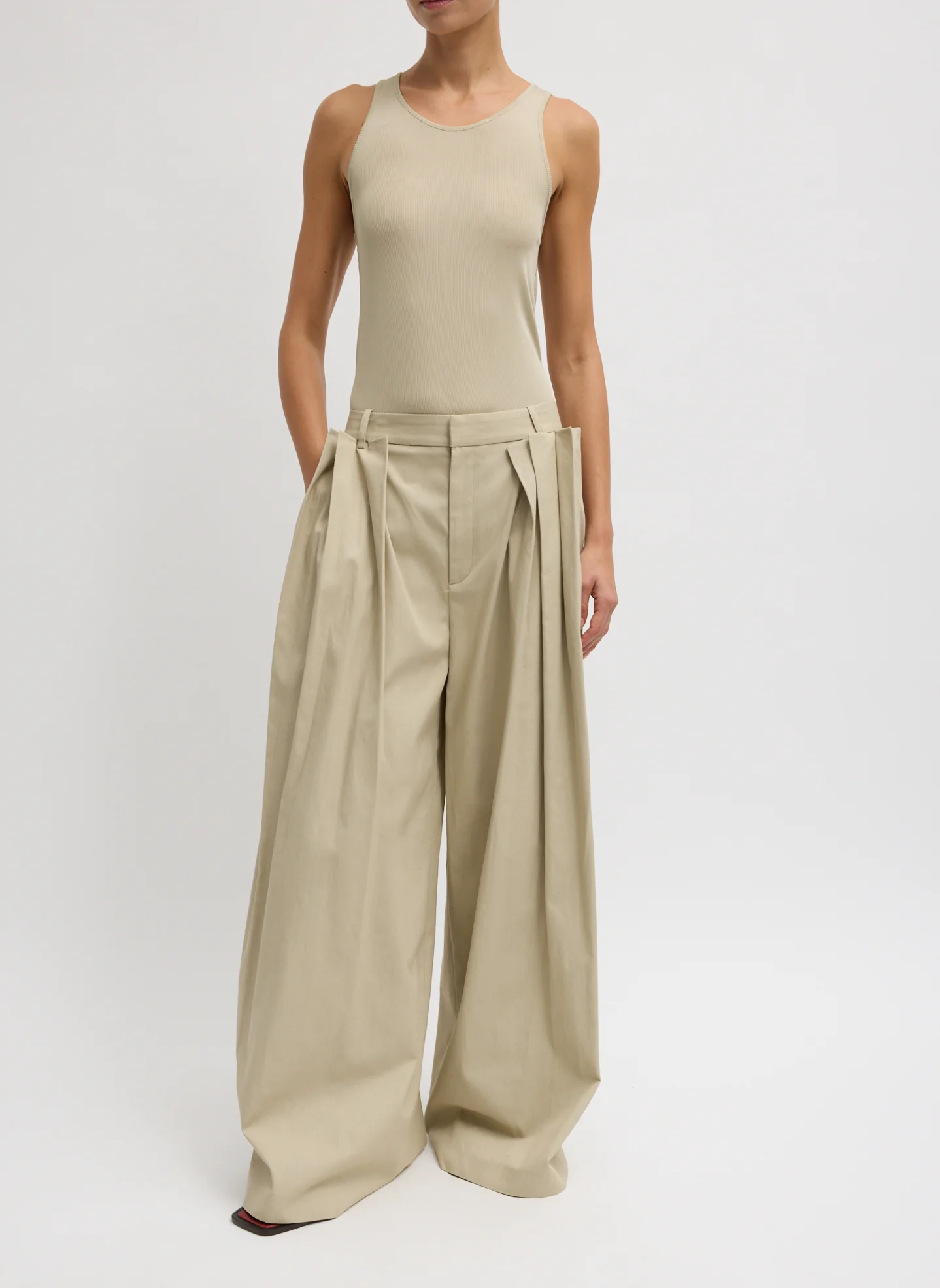 Luxe Spring Twill Tucked Pleated Wide Leg Trouser - Image 4