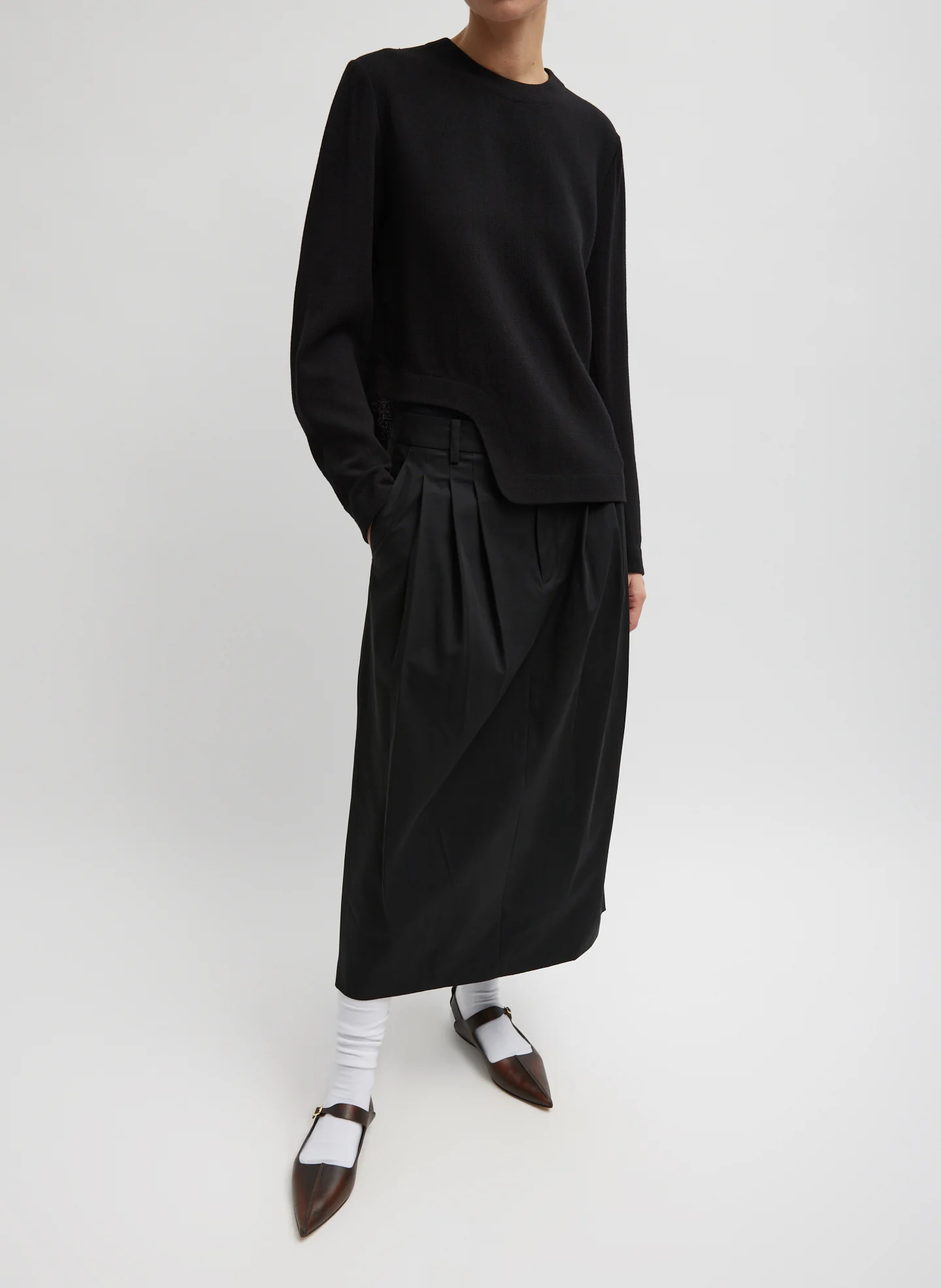 Melee Crepe Long Sleeve Cropped Top - Image 5