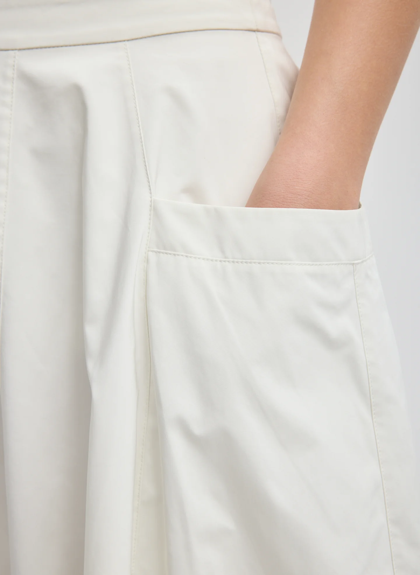 Nylon Lantern Skirt - Image 4