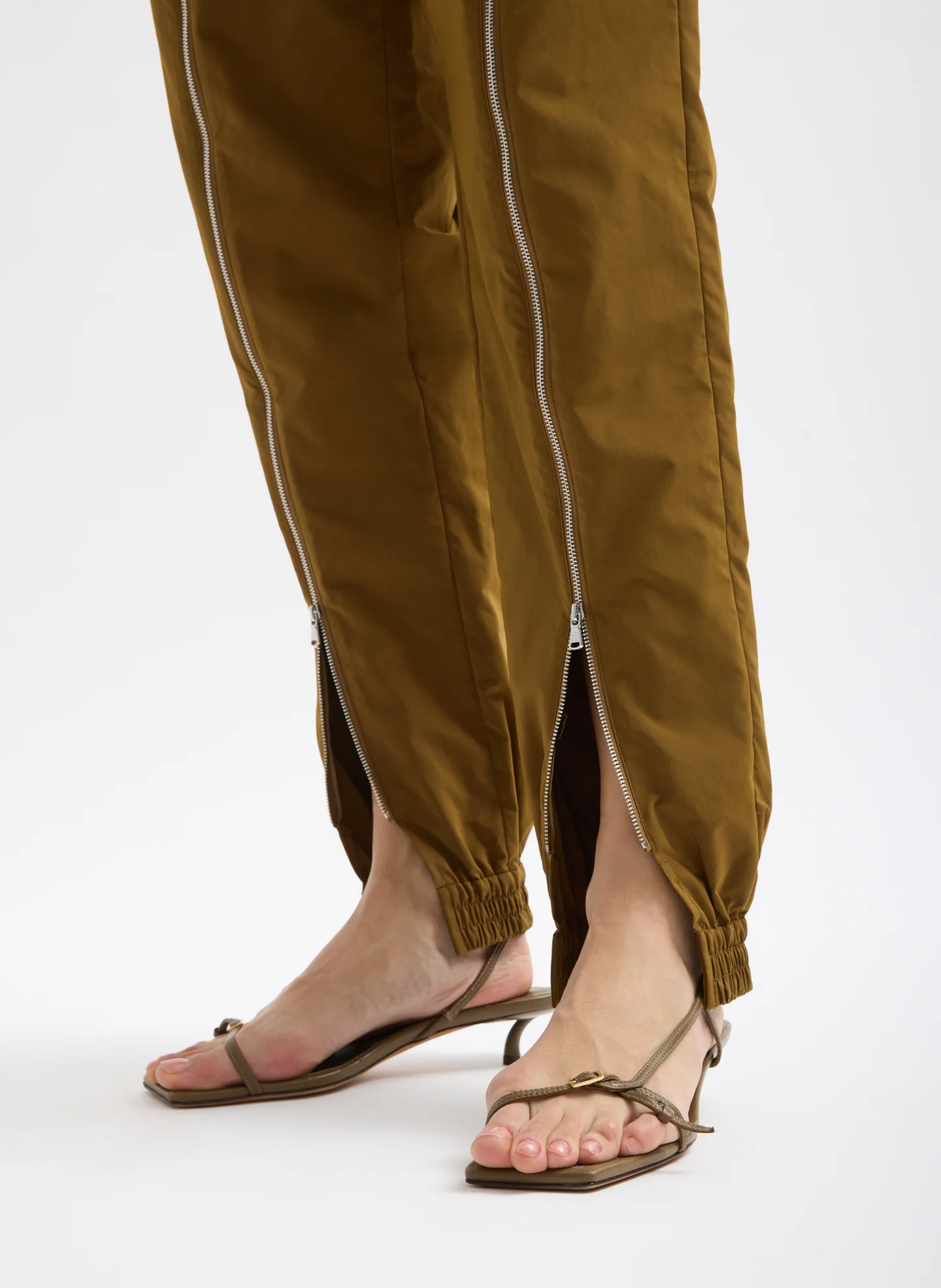 Nylon Zipper Jogger - Image 9