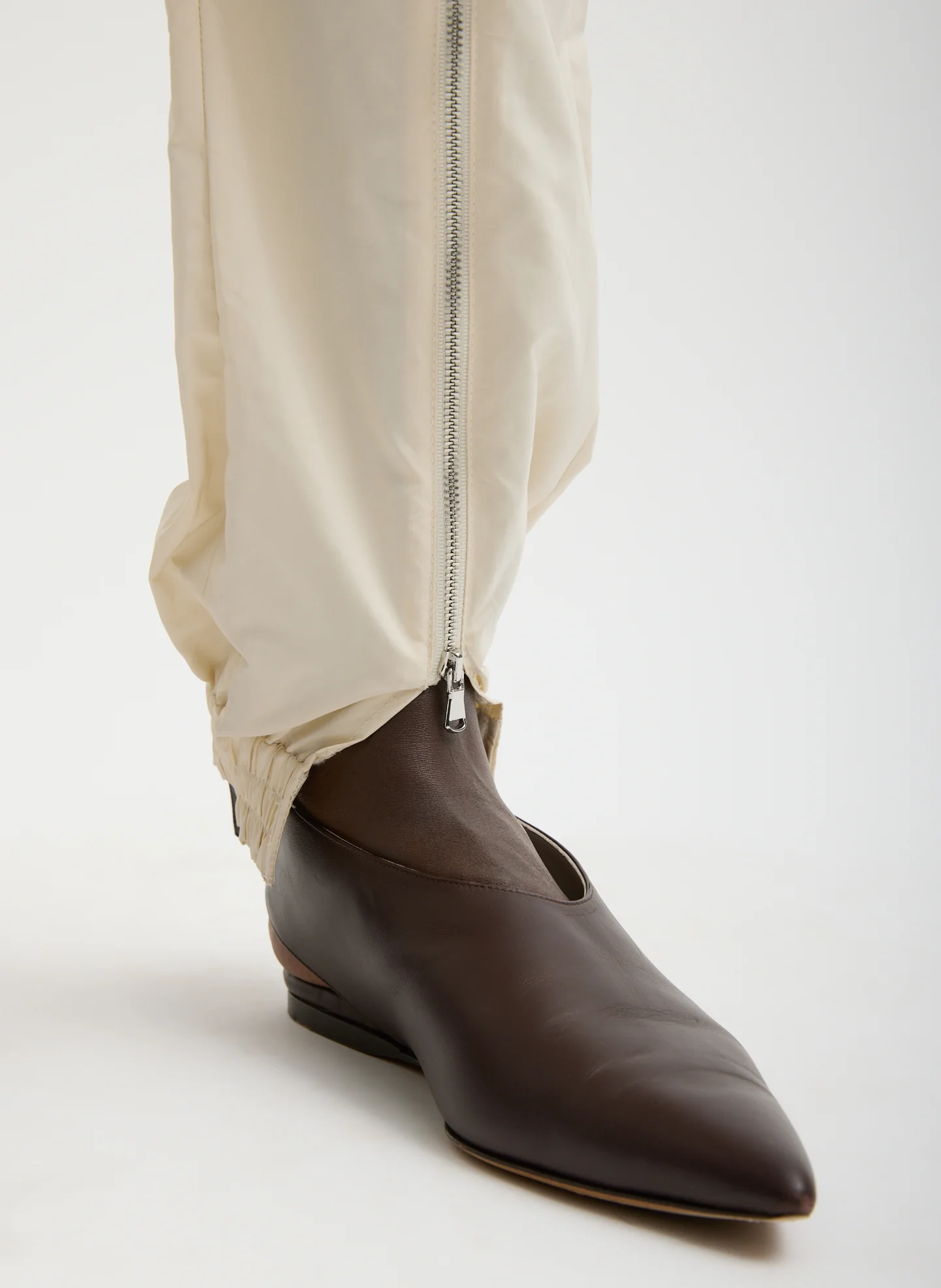 Nylon Zipper Jogger - Image 5