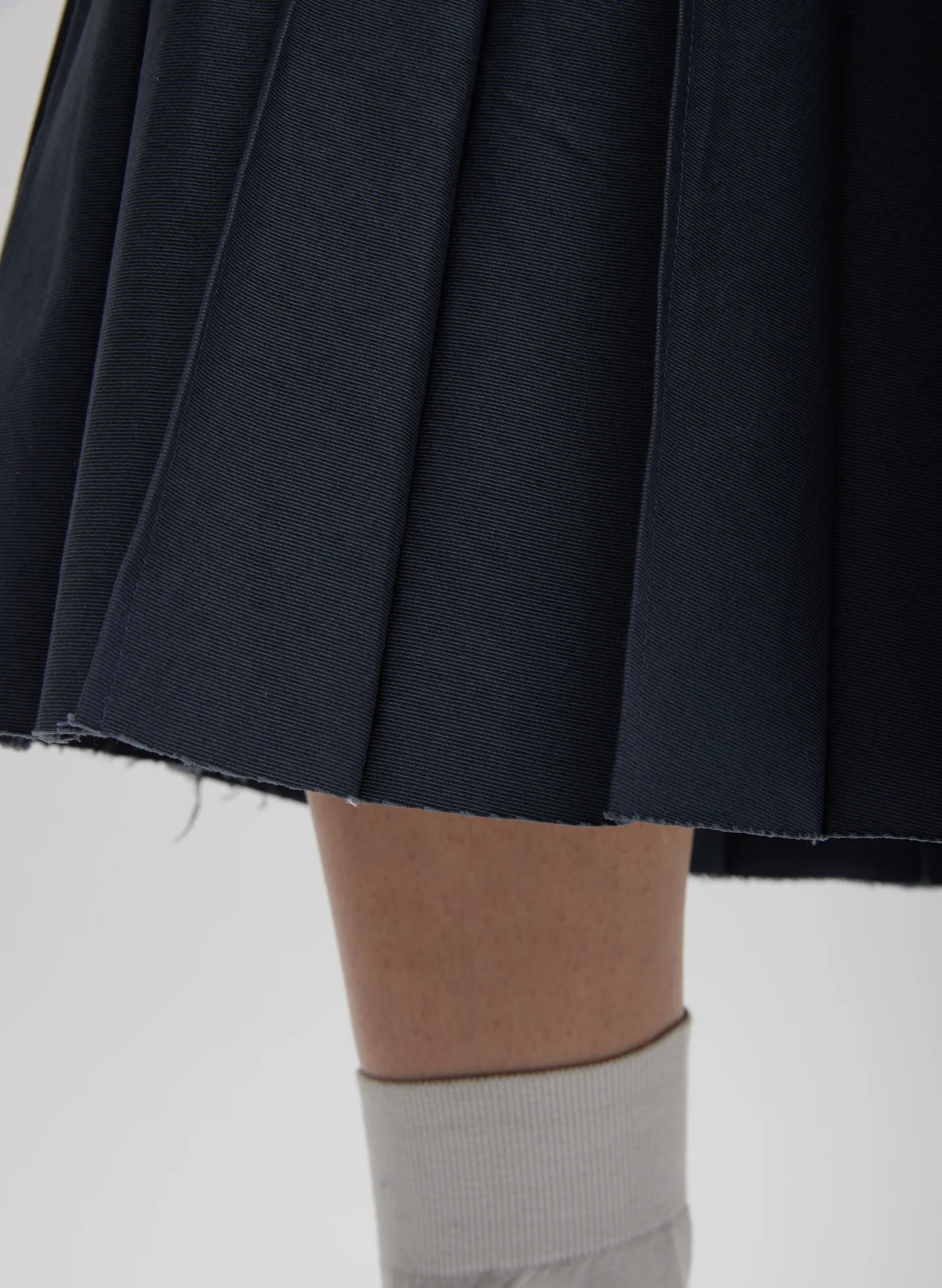 Oliver Cotton Stretch Tricotine Pintucked Skirt - Image 3