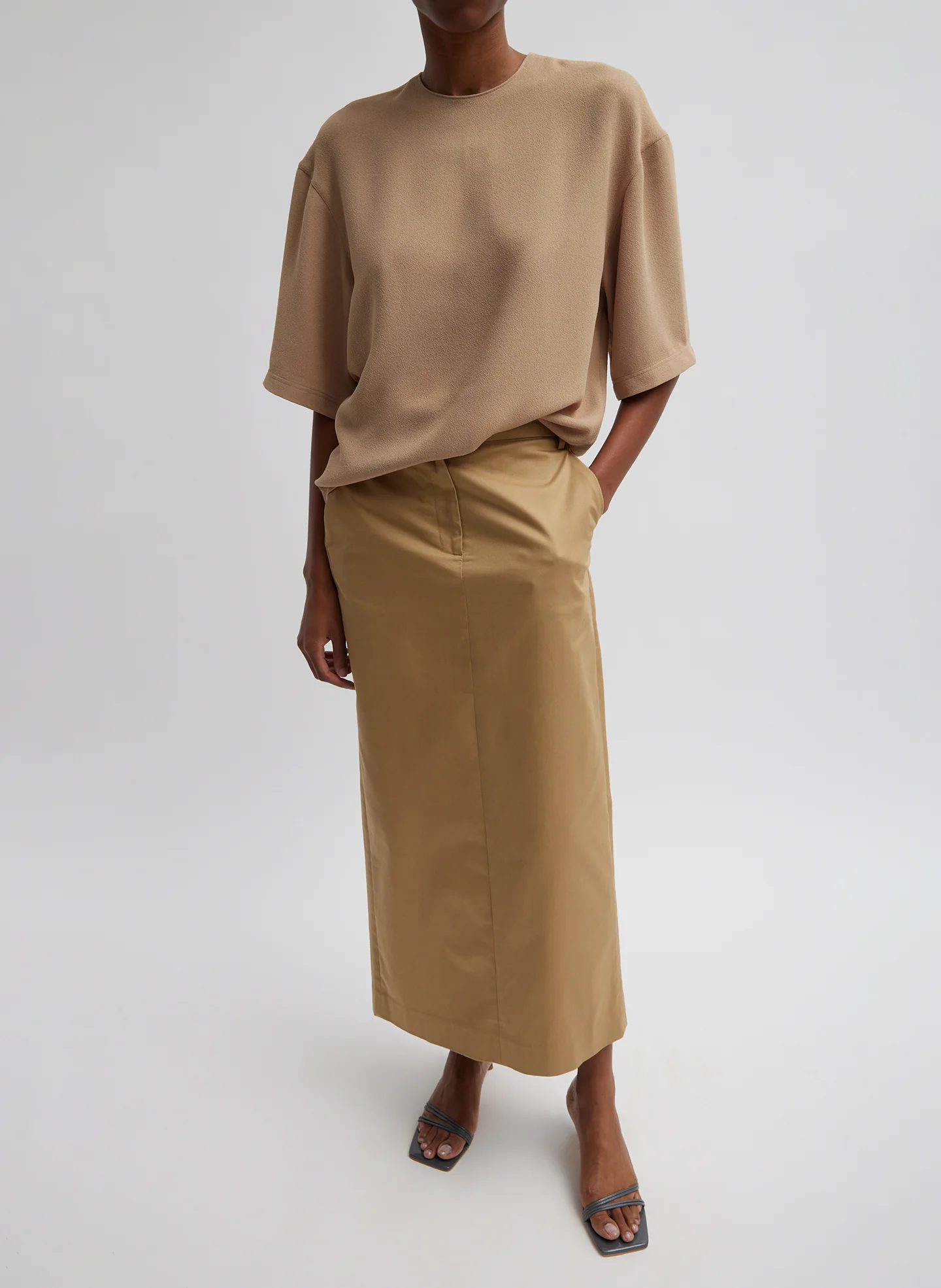 Pebble Sable Easy T-Shirt - Image 5