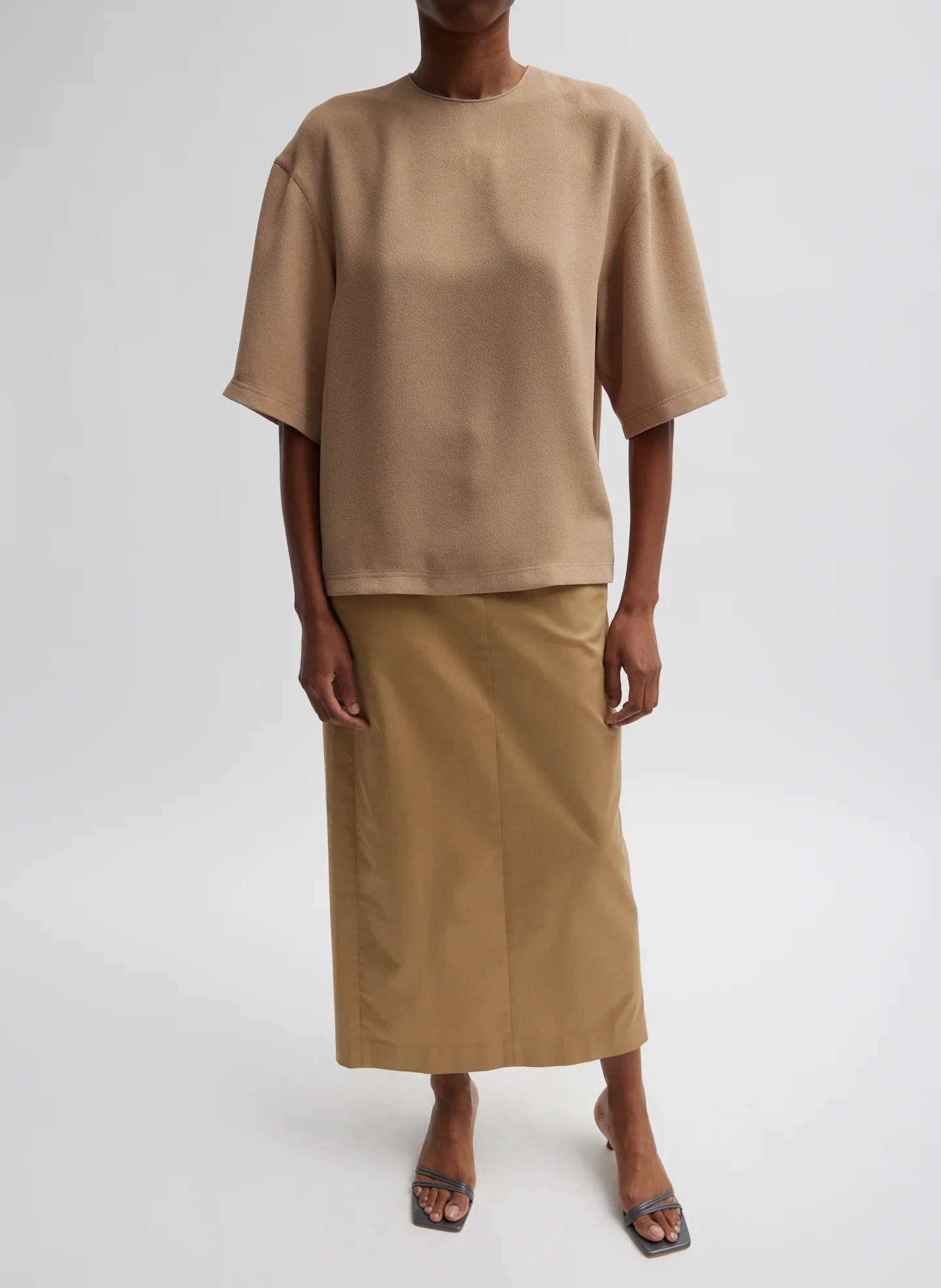 Pebble Sable Easy T-Shirt - Image 7