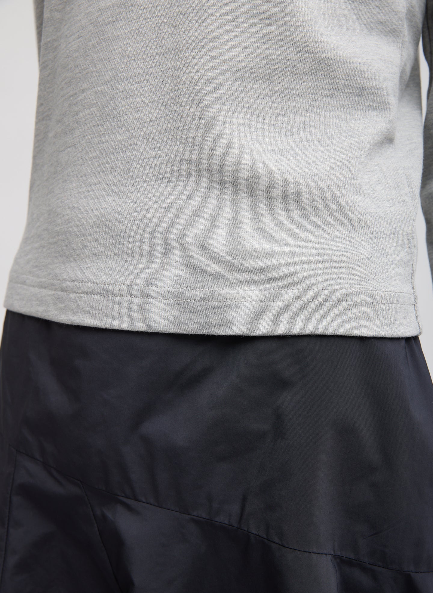 Perfect T-Shirt Shrunken V-Neck - Image 6