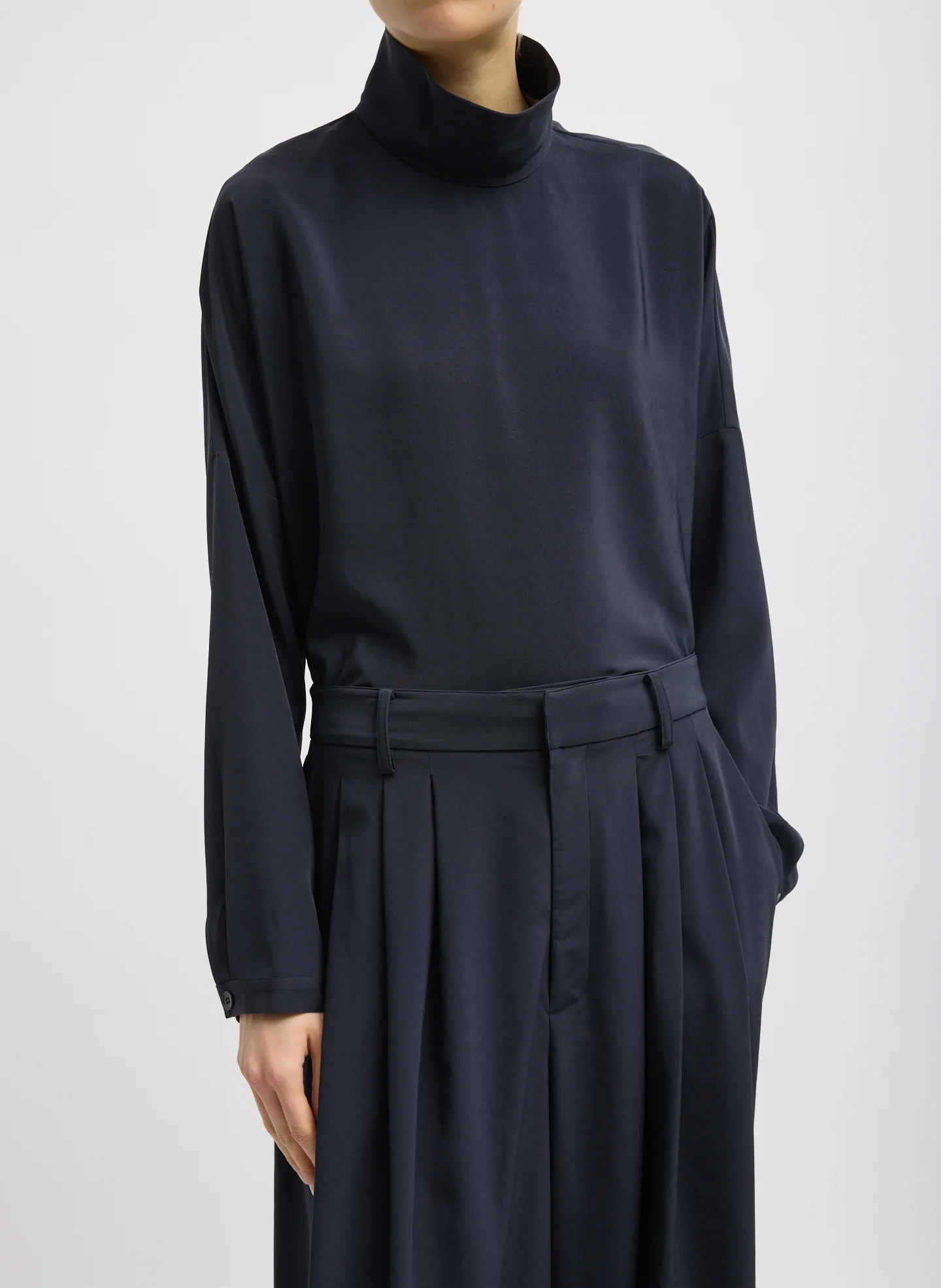 Relaxed Suiting Triple Pleat Pant - Image 4