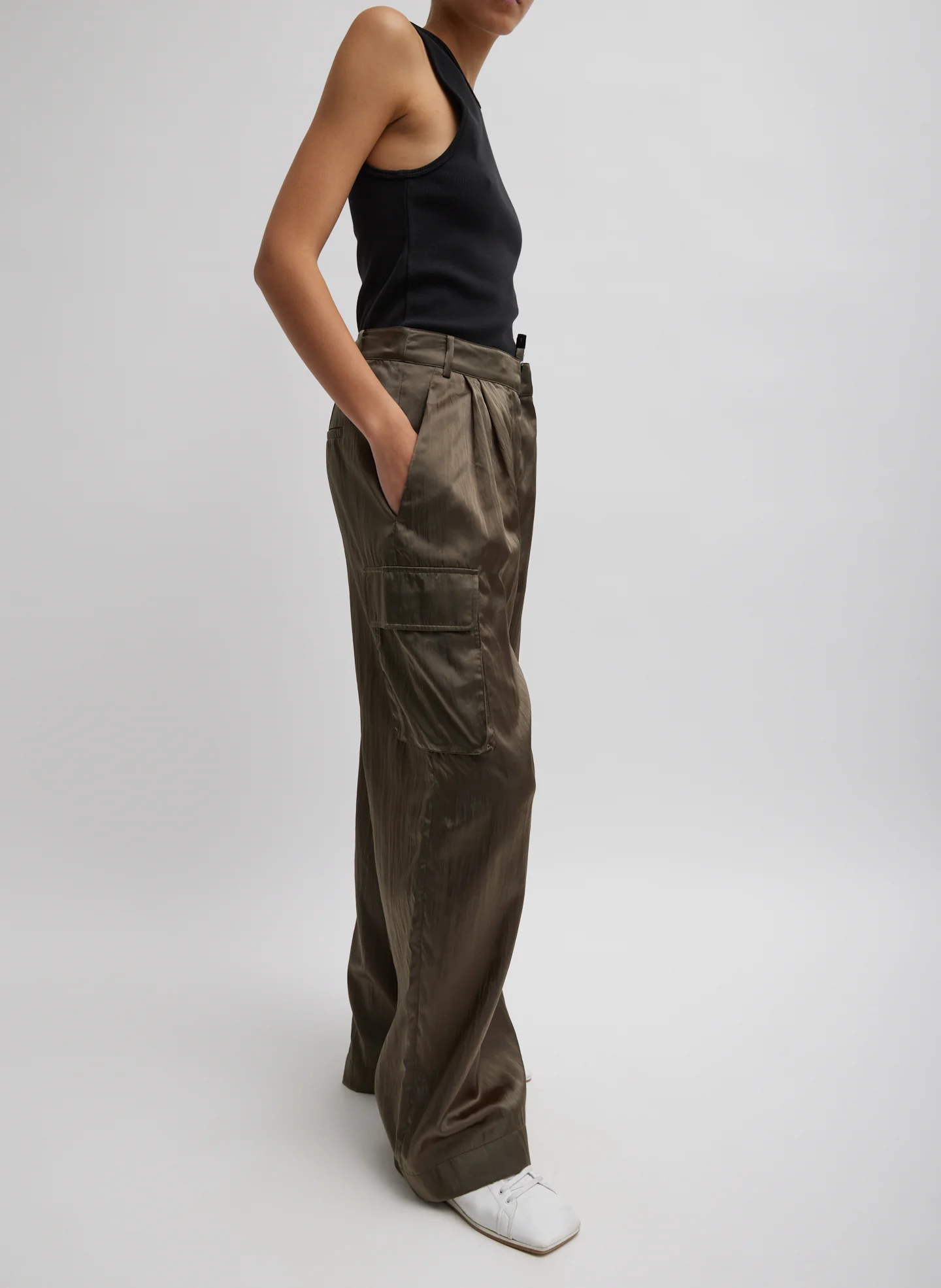 Shiny Nylon Pleated Stella Cargo Pant - Image 3