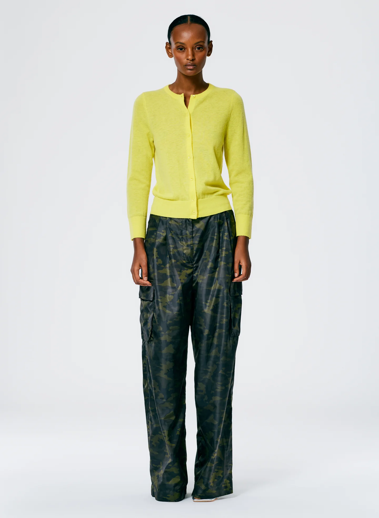 Skinlike Mercerized Wool Shrunken Cardigan - Image 4