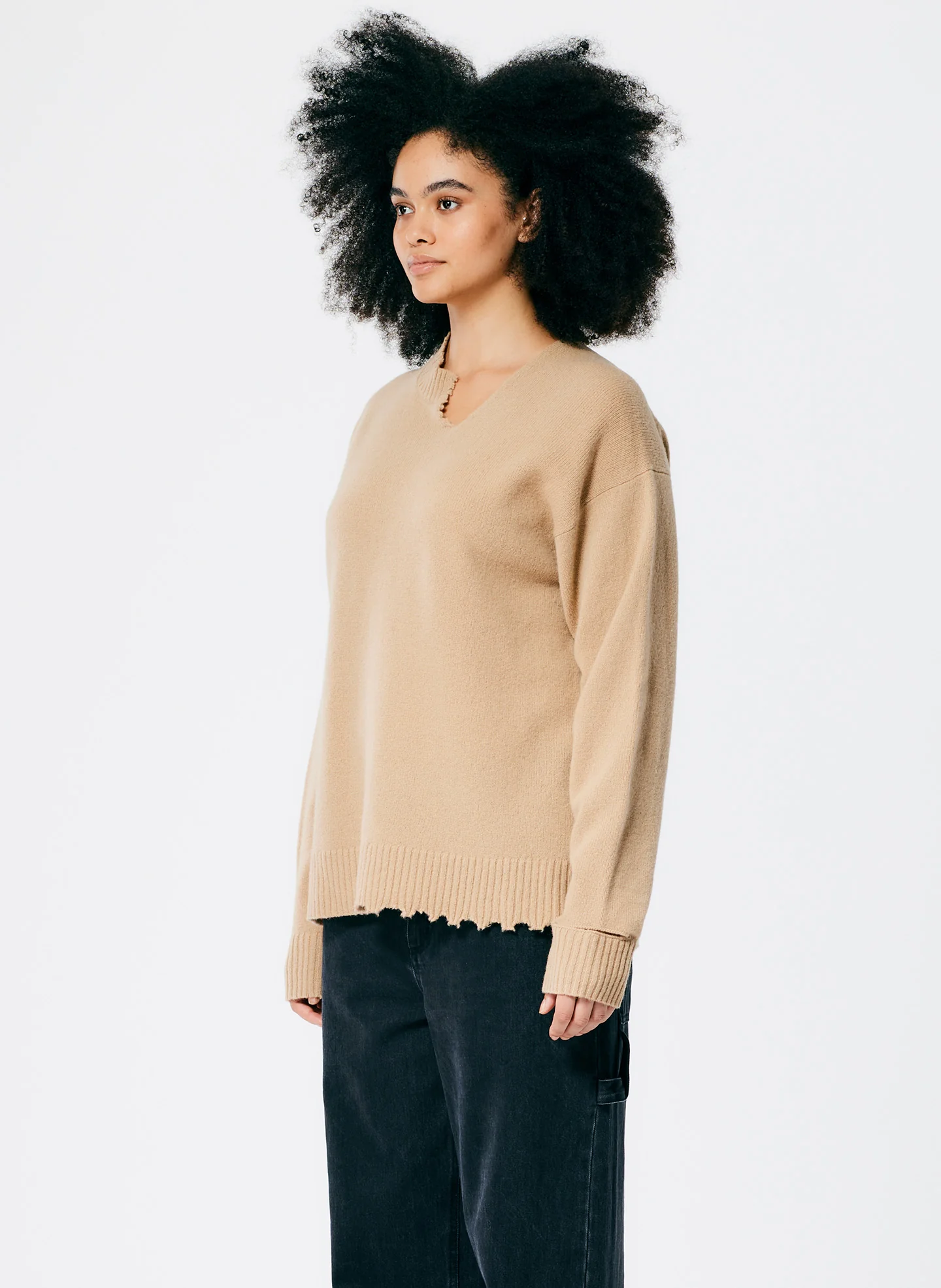 Soft Lambswool Cutout Neckband Pullover - Image 4