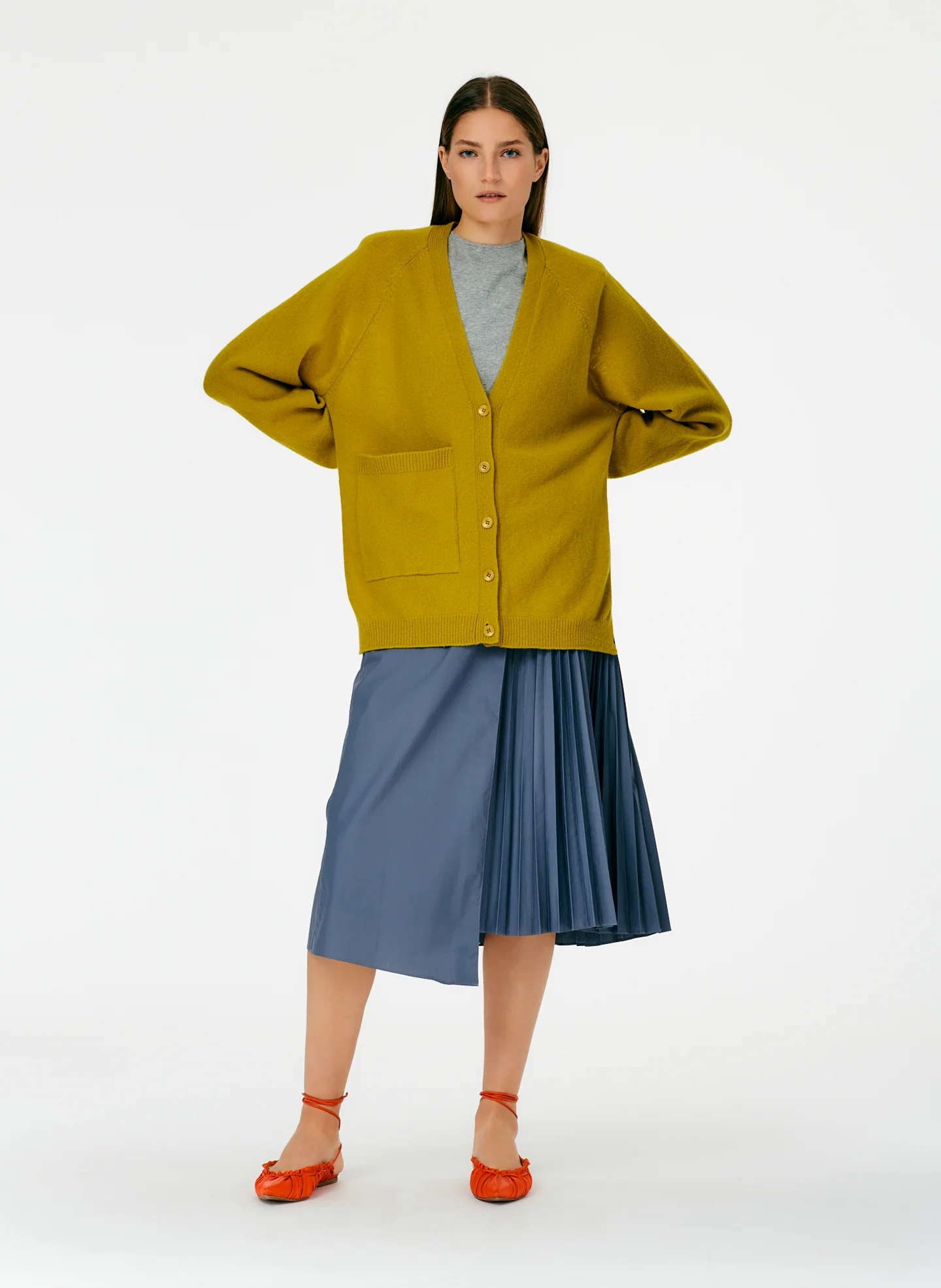 Soft Lambswool Half Cardigan - Image 14