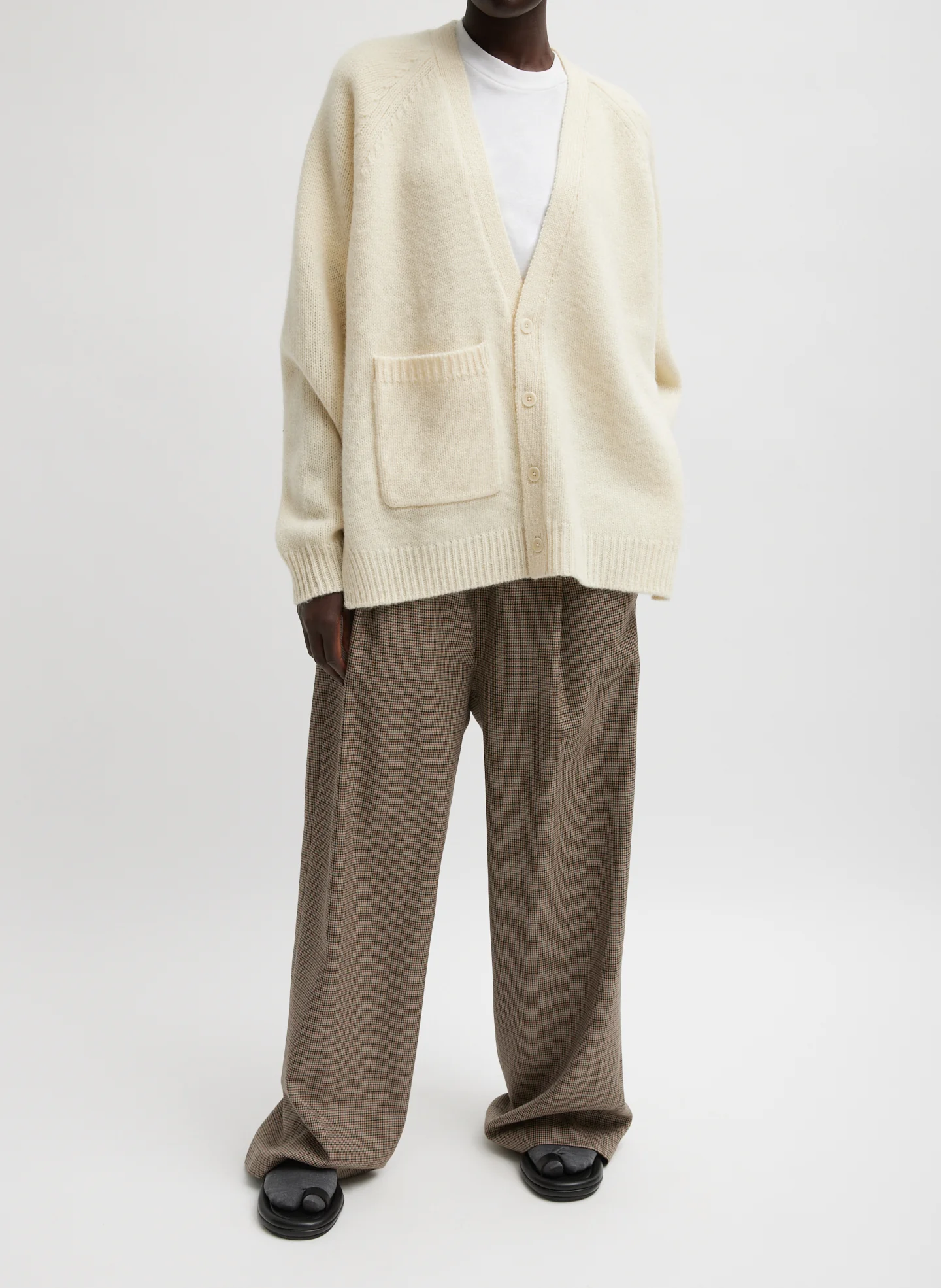 Soft Lambswool Half Cardigan - Image 4