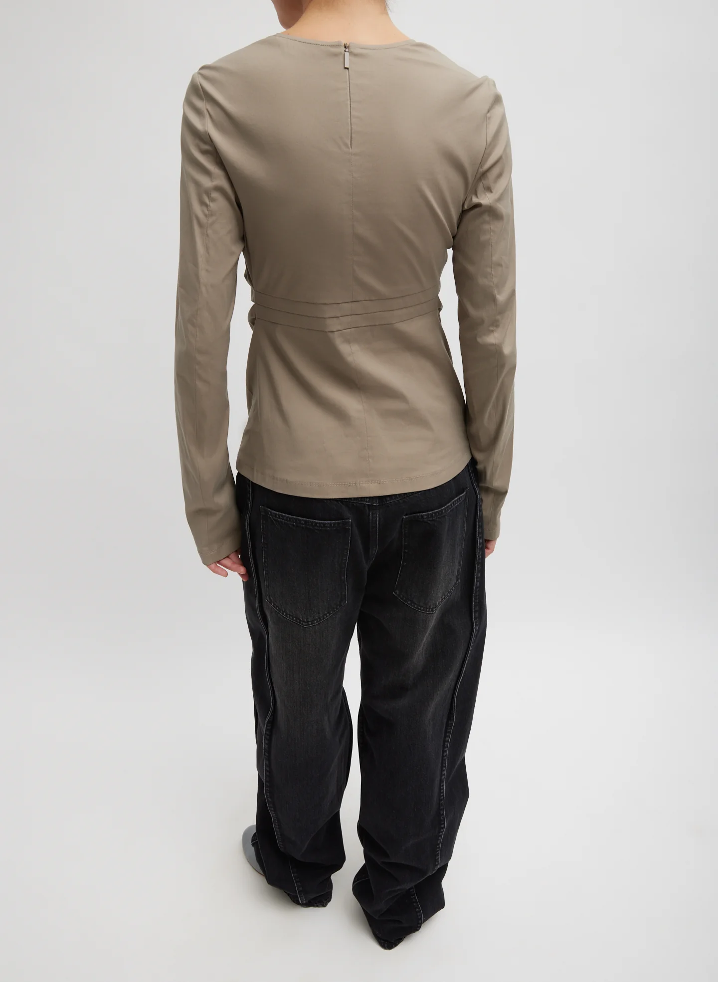 Stretch Cotton Nylon Square Neck Slim Circular Sleeve Top - Image 5