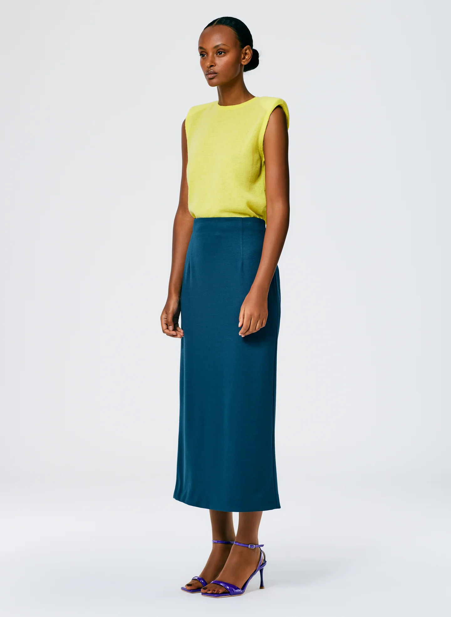 Structured Knit Pencil Skirt - Image 3