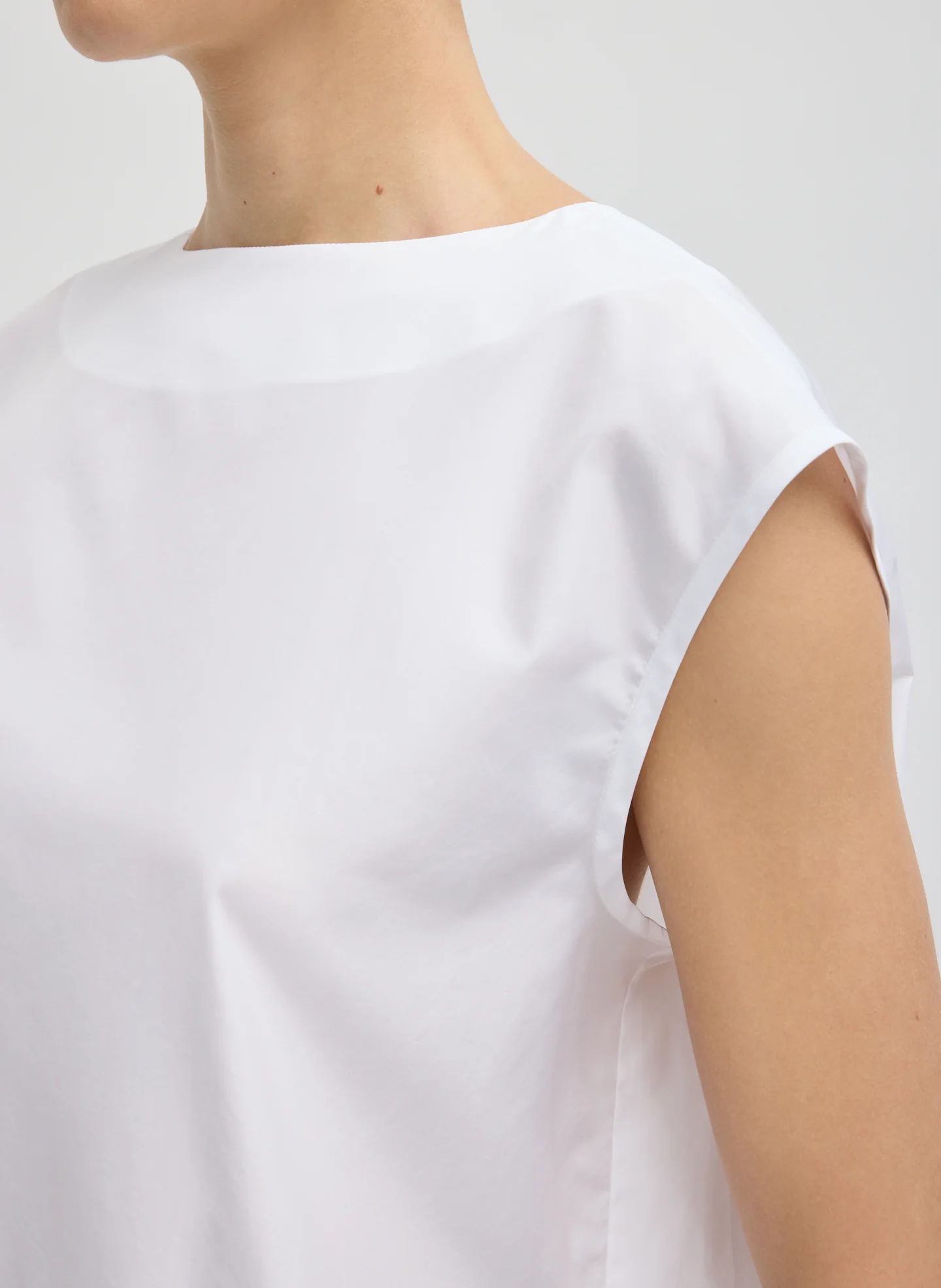 Summer Nylon Sleeveless Cocoon Top - Image 5