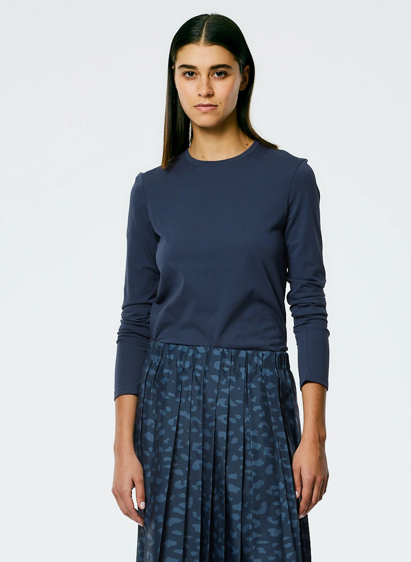 Long Sleeve Fitted T-Shirt - Image 2