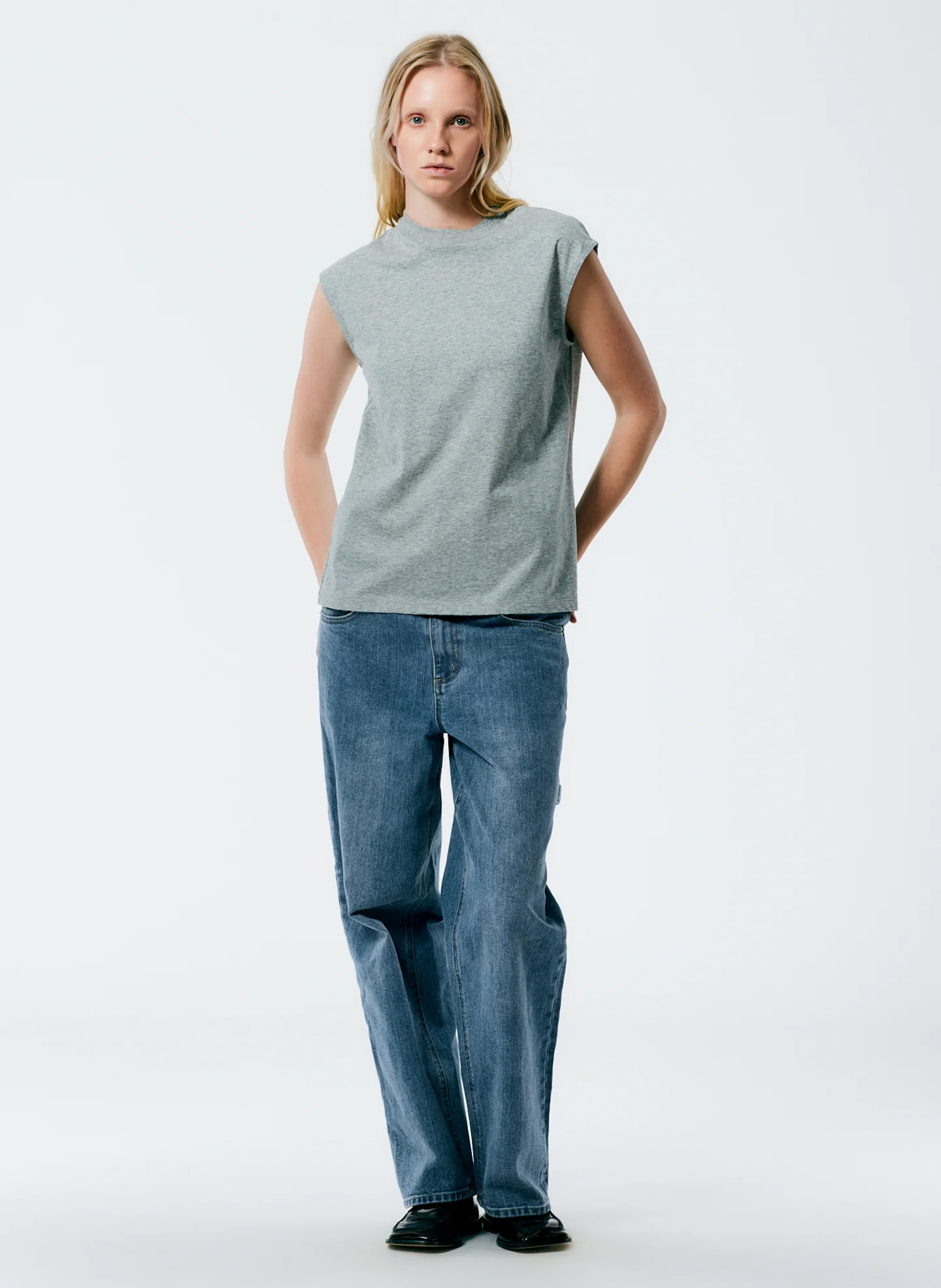 Mock Neck Sleeveless T-Shirt - Image 3
