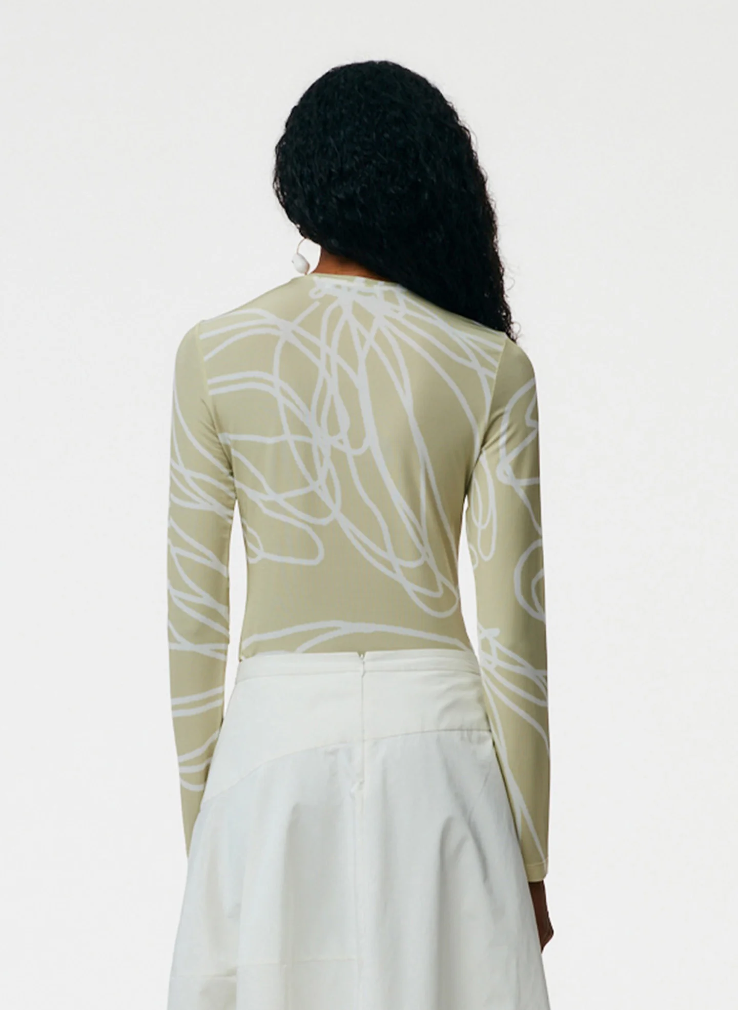 Tulipe All Over Jersey Fitted Long Sleeve T-Shirt - Image 9