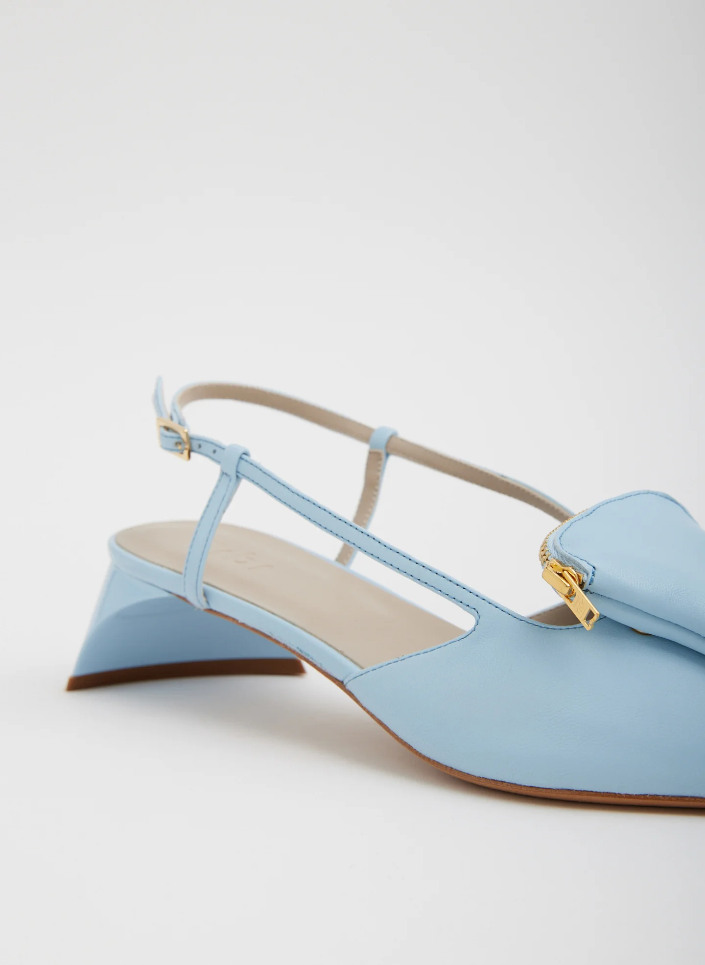 Victor Slingback - Image 8