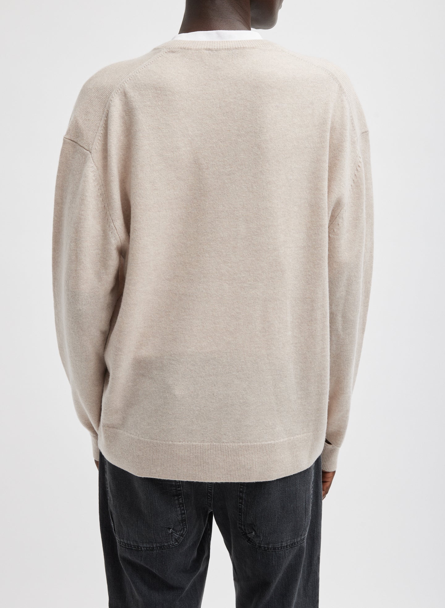 Washable Cashmere Easy V-Neck Sweater - Image 5