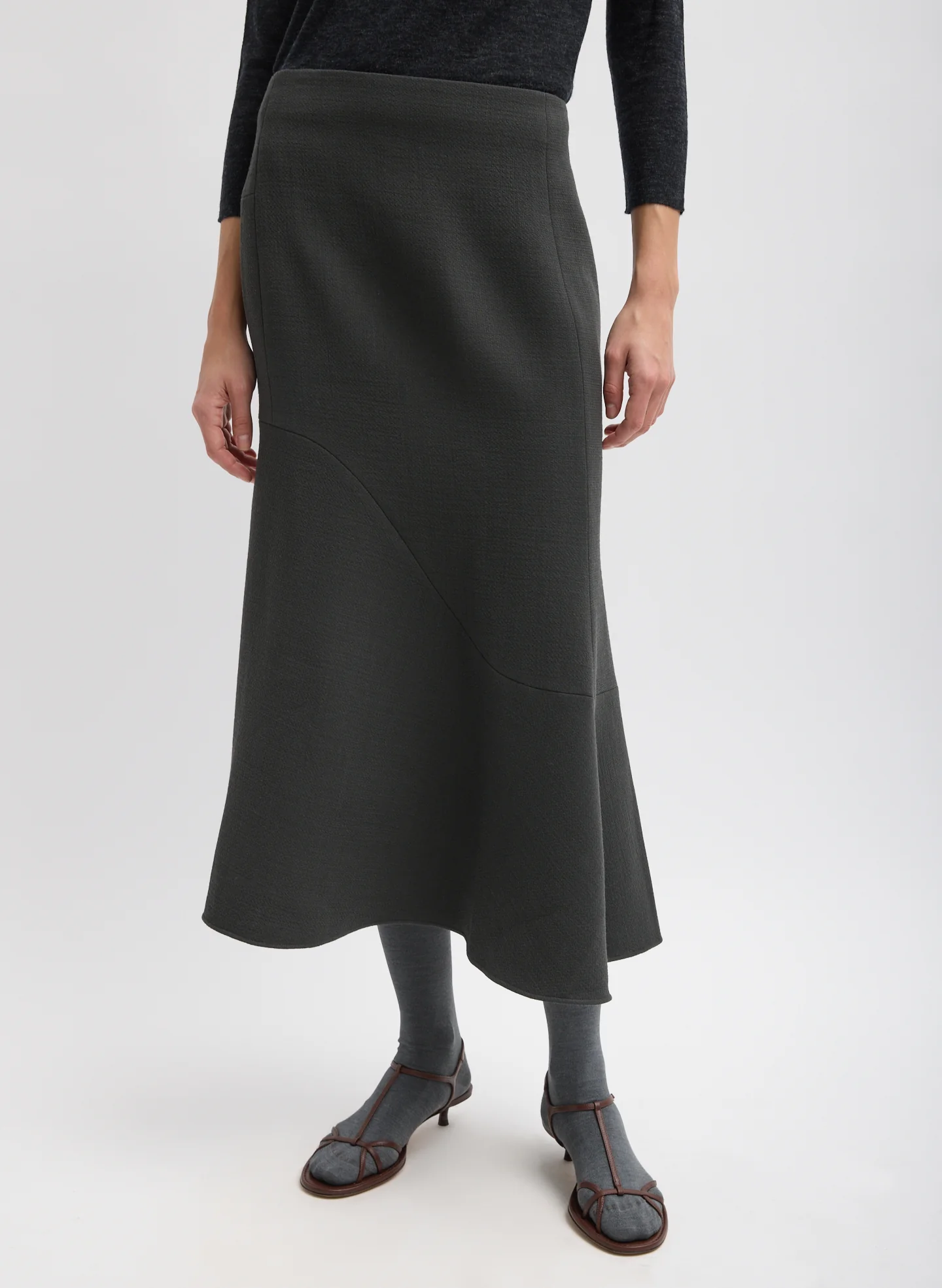Wool Crepe Marte Fluid Skirt - Image 6