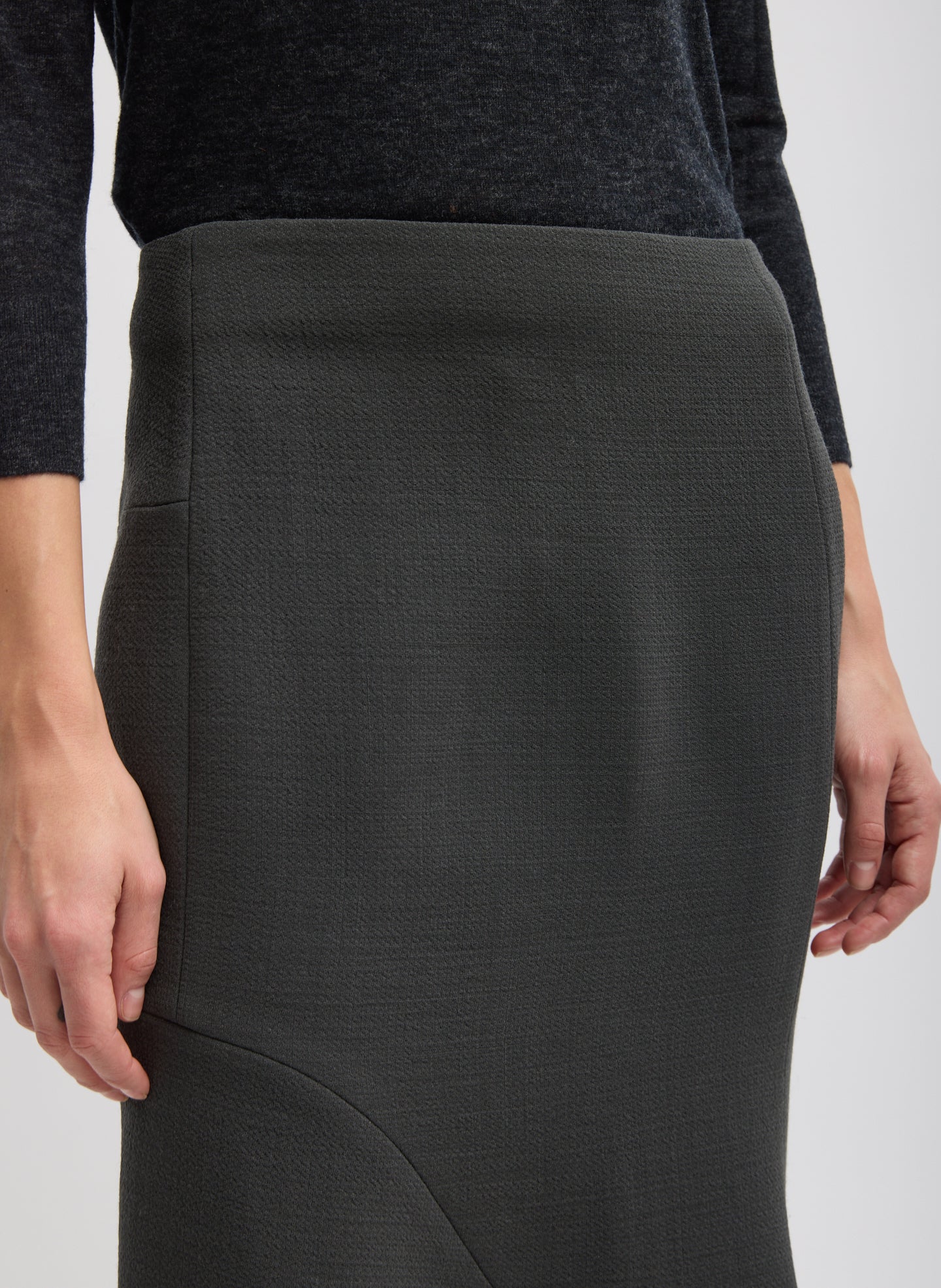 Wool Crepe Marte Fluid Skirt - Image 7